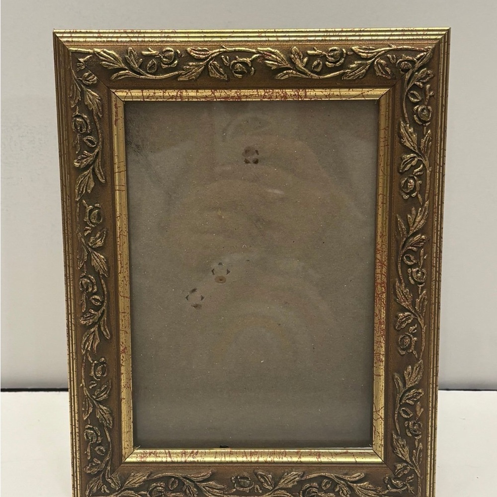 Gold like picture frame